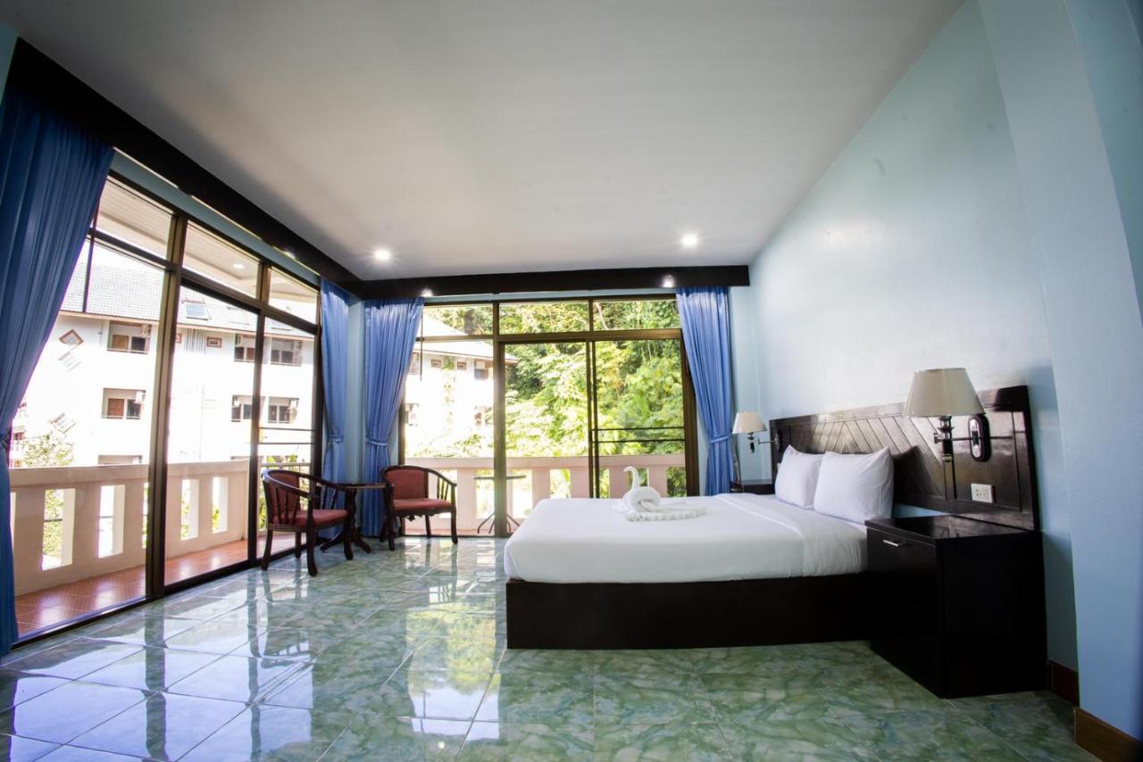 Riviera Patong Hotel Ngoại thất bức ảnh